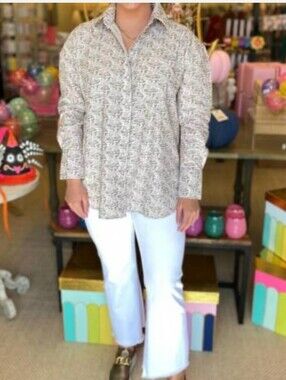 HOLLY SHAE DESIGN Button Down Holly Top 100% cotton  feather frolic tan XS/M